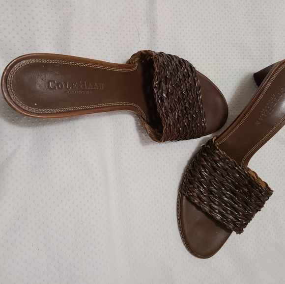 Cole Haan sandals size 7.5 AA - Picture 2 of 6